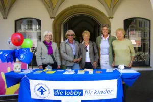 Stand zum Weltkindertag © Foto Kinderschutzbund Landshut