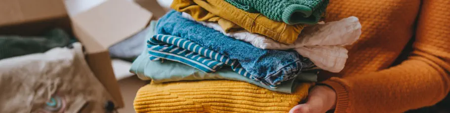 Kinderkleidung für Bedürftige © Foto: lithiumphoto - stock.adobe.com